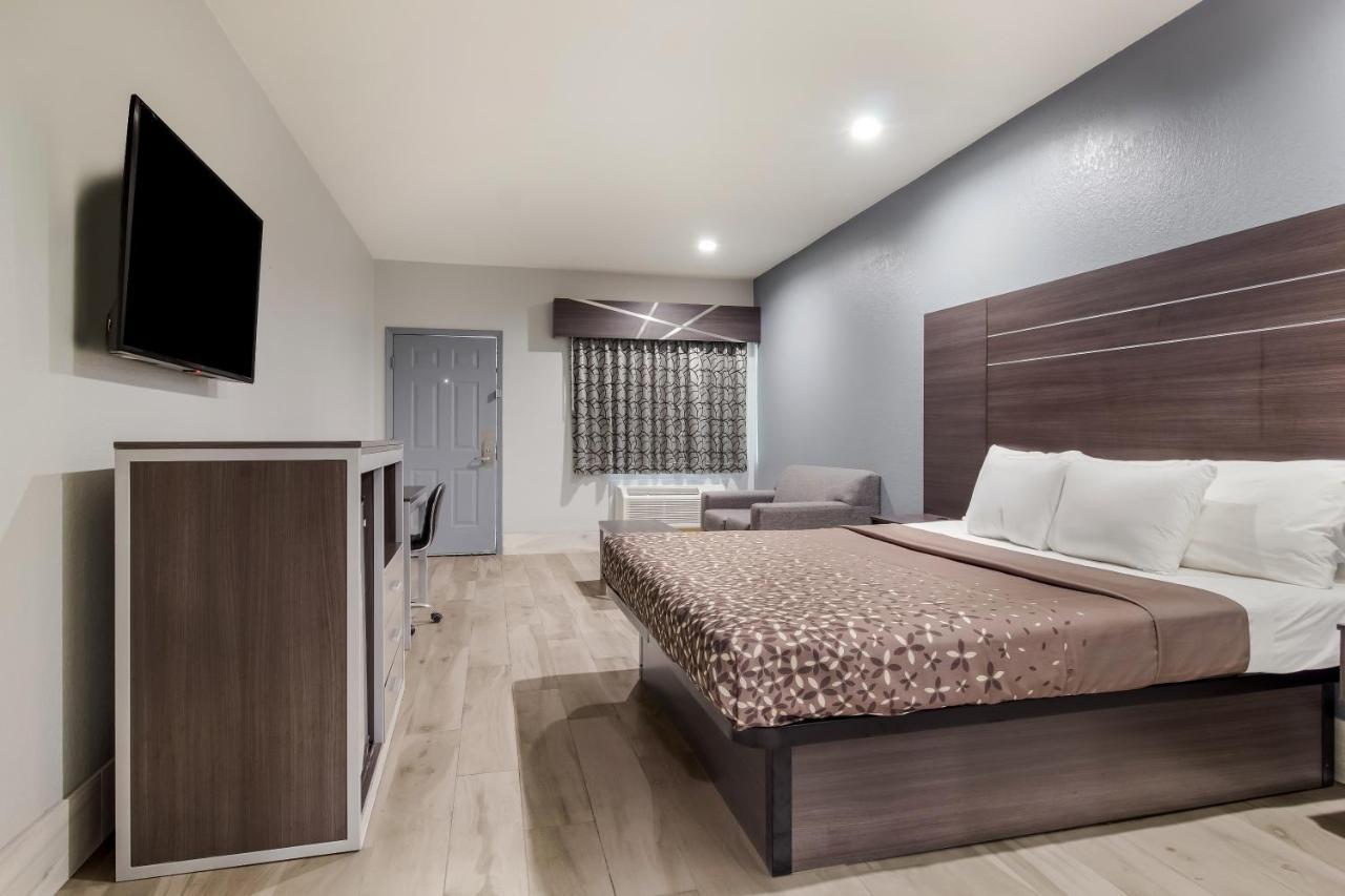 Americas Best Value Platinum Inn & Suites Houston Exterior foto