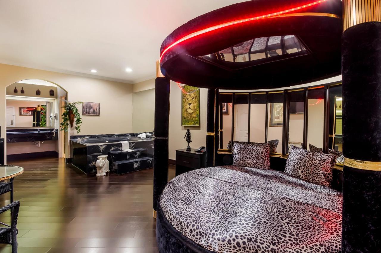 Americas Best Value Platinum Inn & Suites Houston Exterior foto
