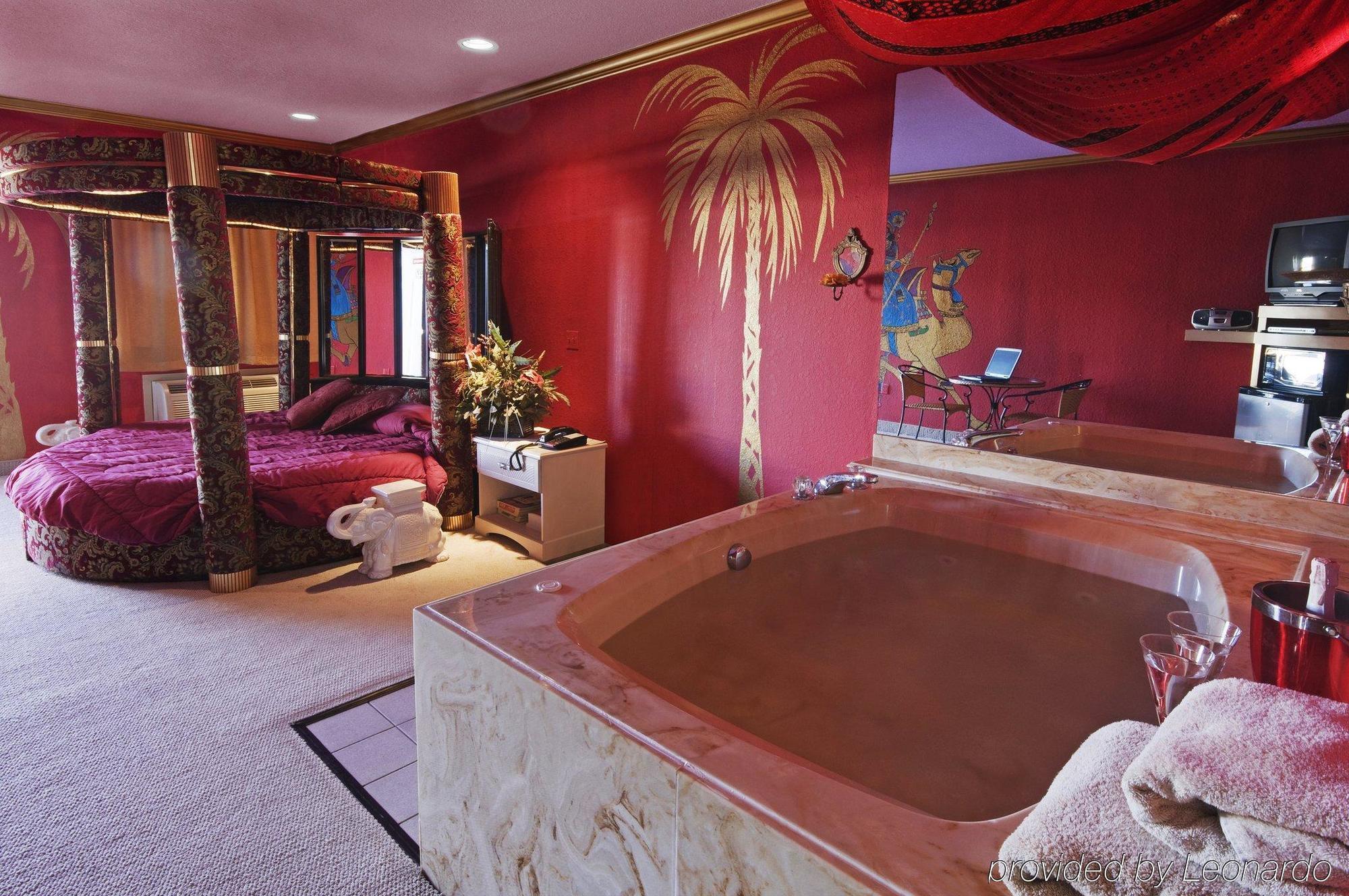 Americas Best Value Platinum Inn & Suites Houston Quarto foto